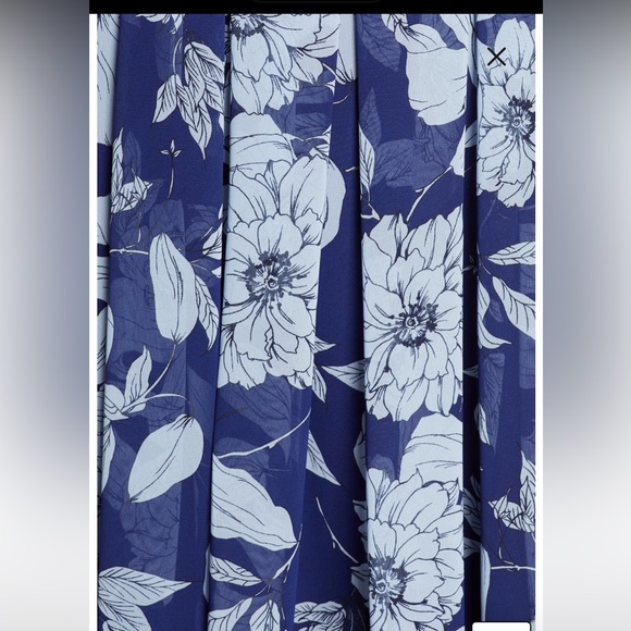 Eliza J Floral Print Halter Dress - Picture 5 of 6